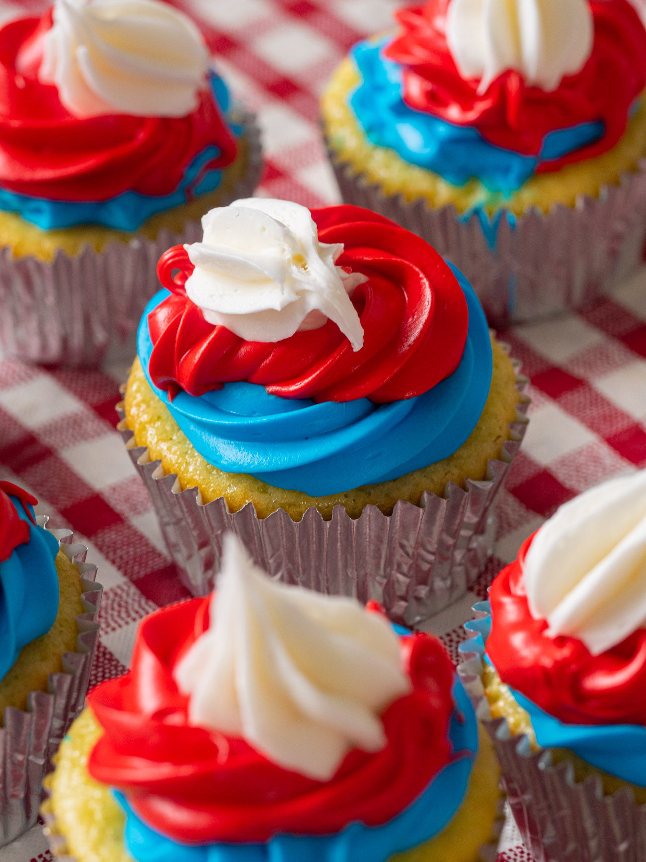 Bomb Pop Cupcakes