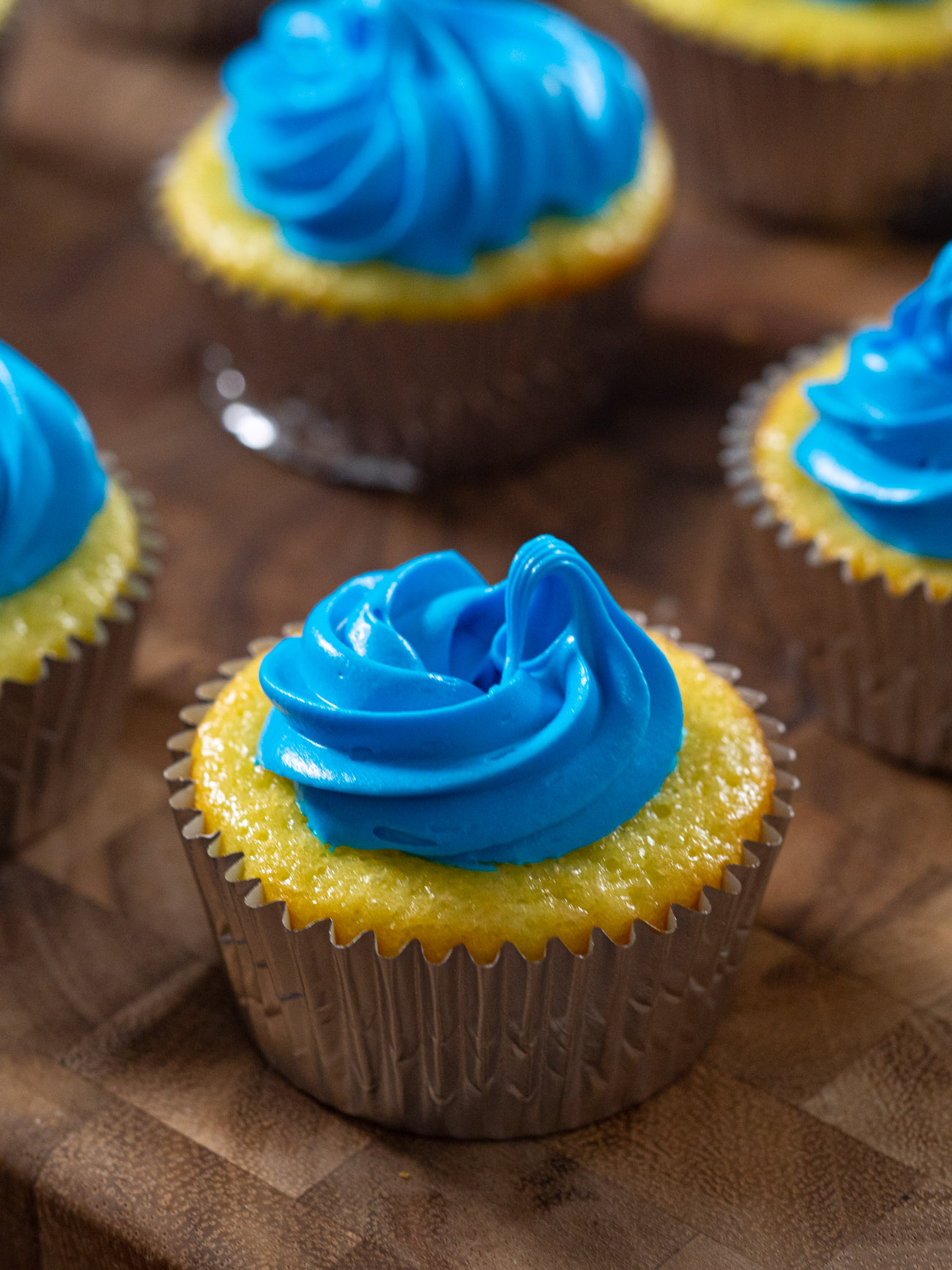 making Bomb Pop Cupcakes