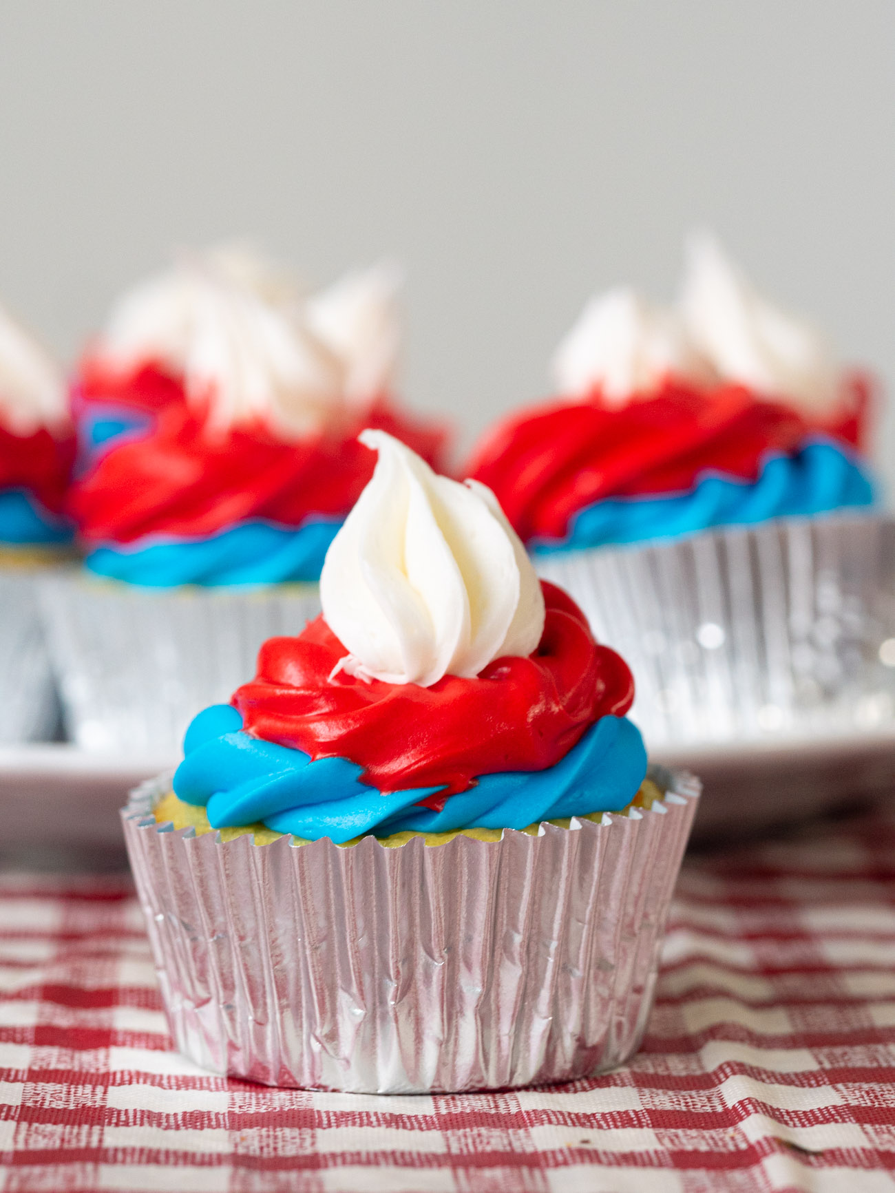 Bomb Pop Cupcakes