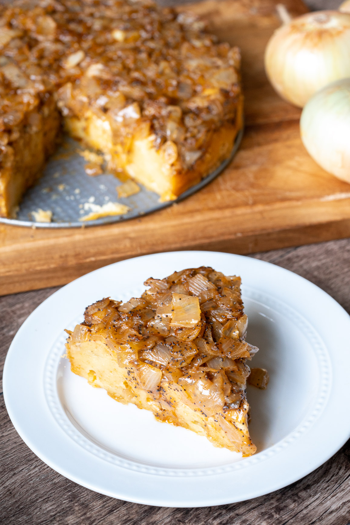 Amish Onion Cake 