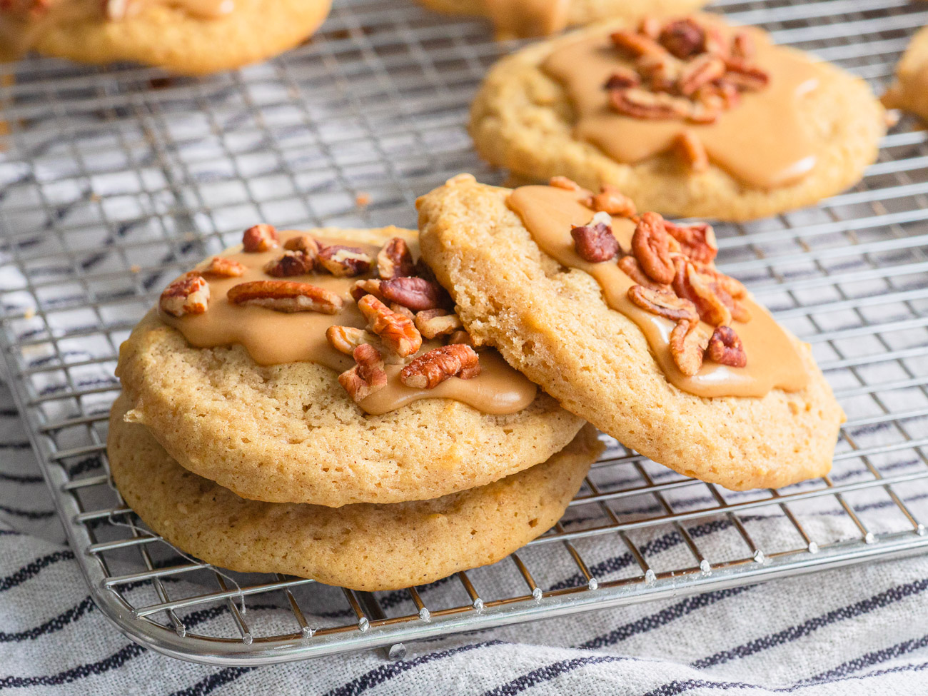 Frosted apple cider cookies