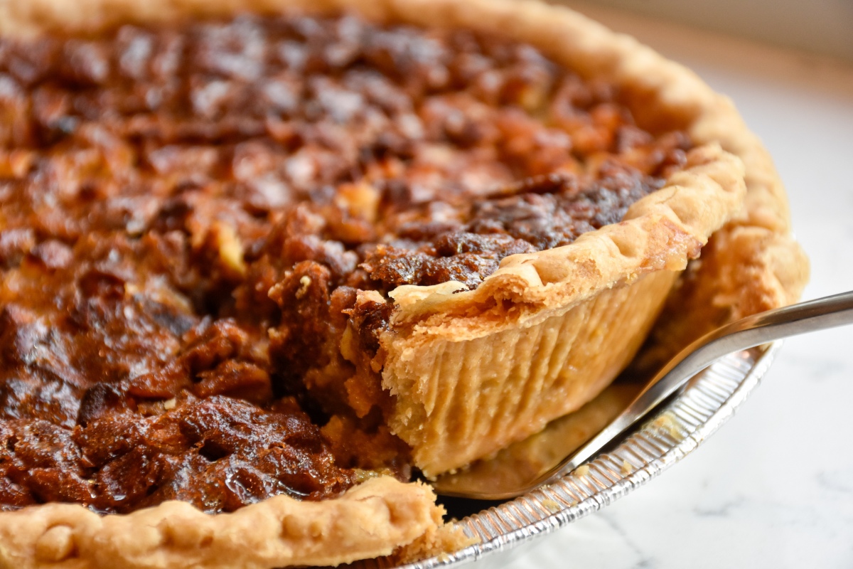 pecan pie in pan