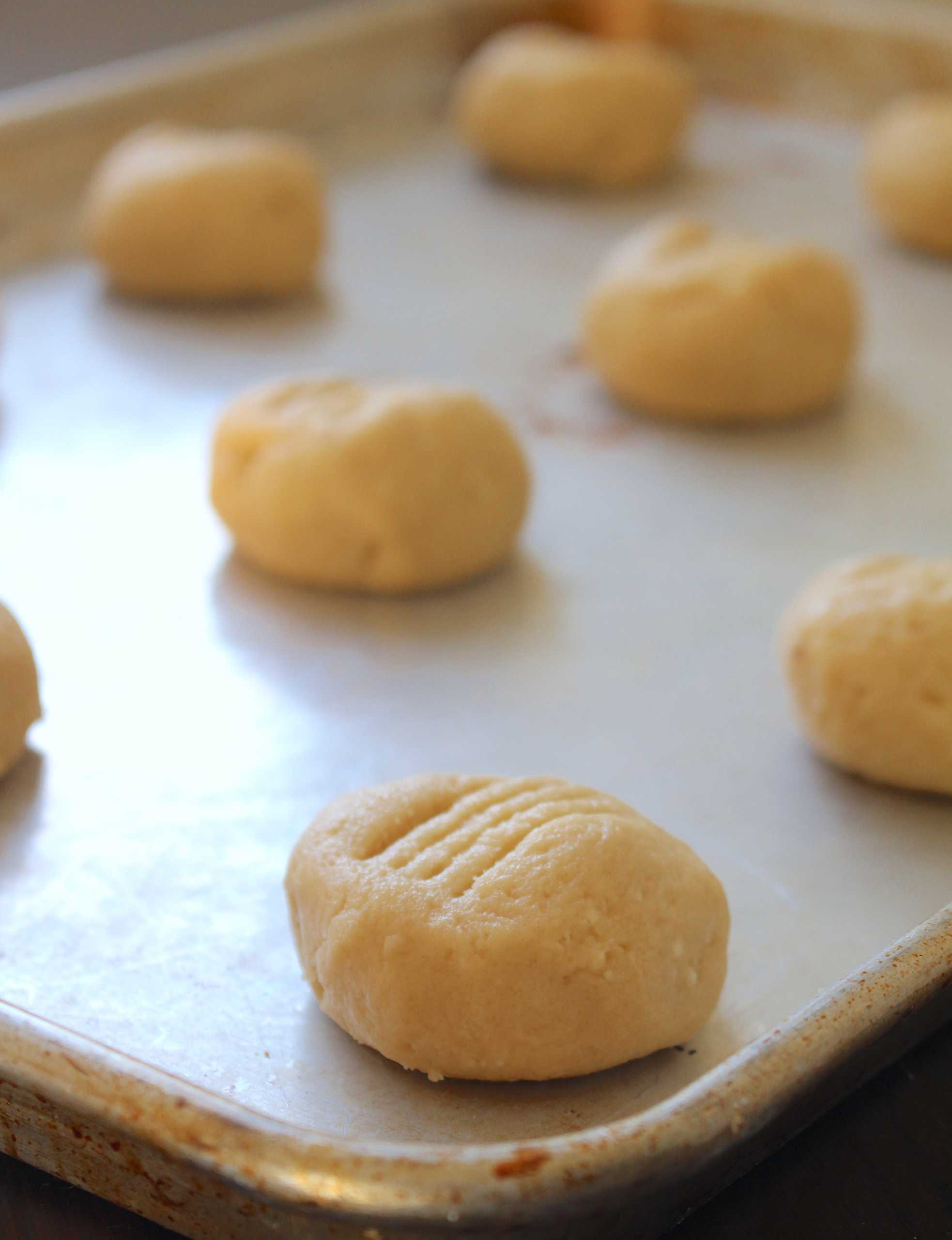 ricotta almond cookies 1-min