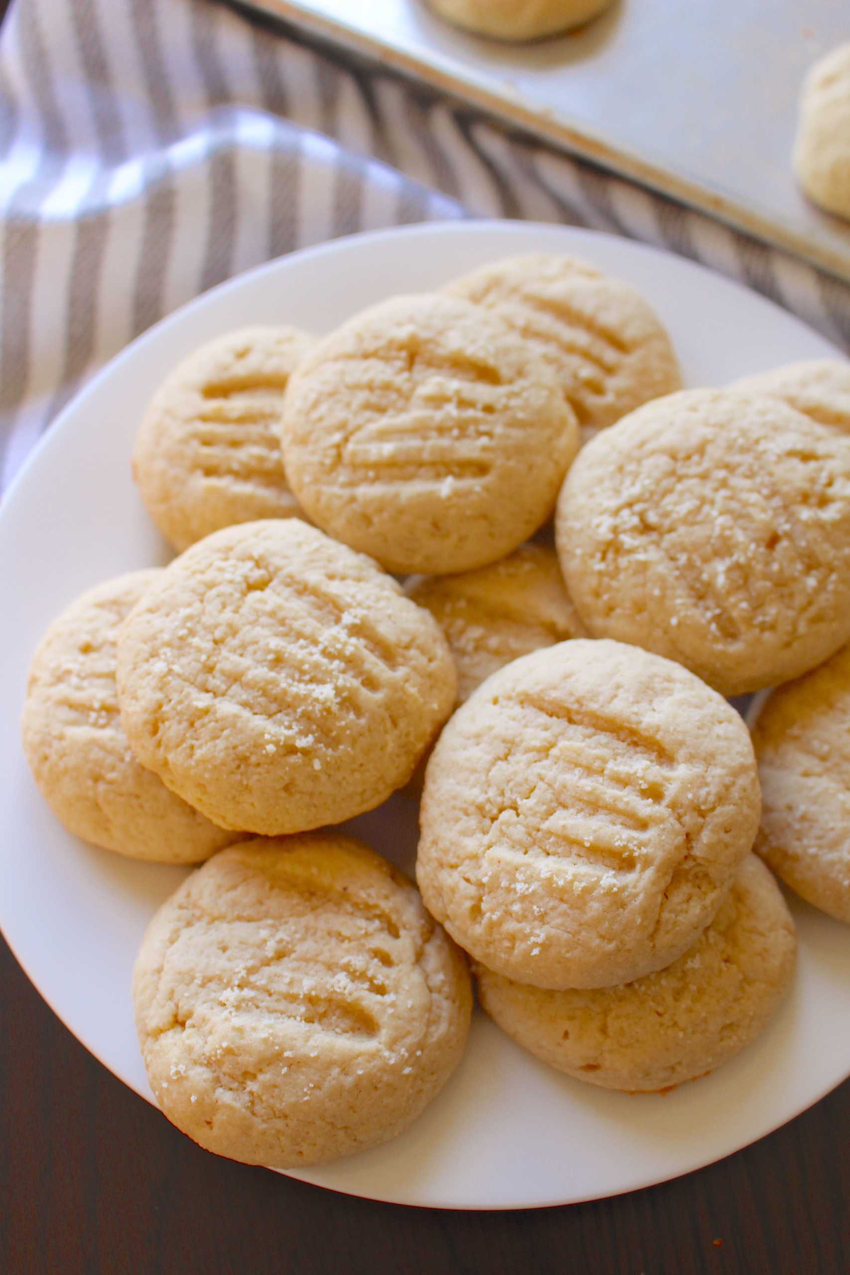 ricotta almond cookies 1-min