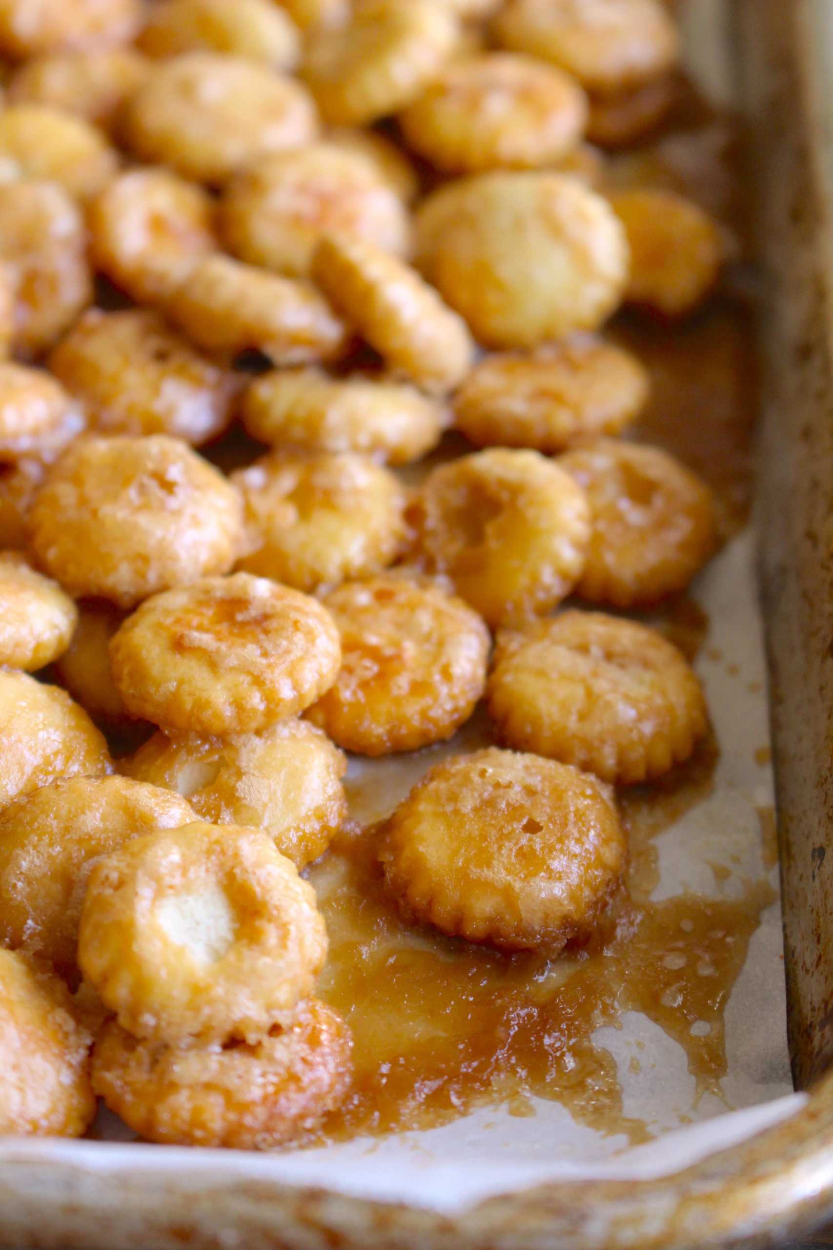 Caramel Cracker Bites 5-min