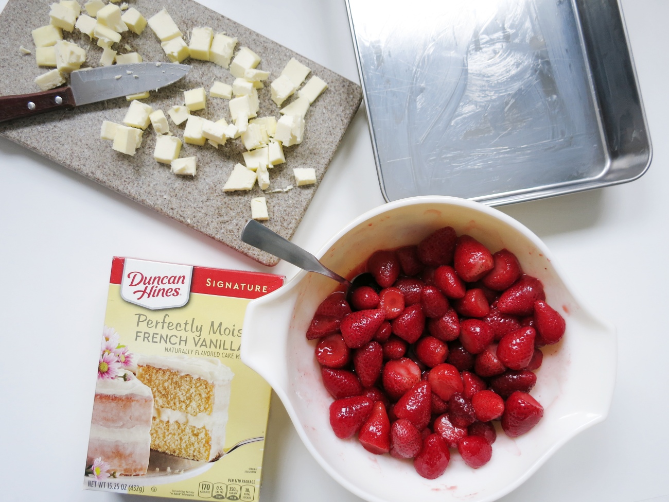 Strawberry Cobbler Dump Cake