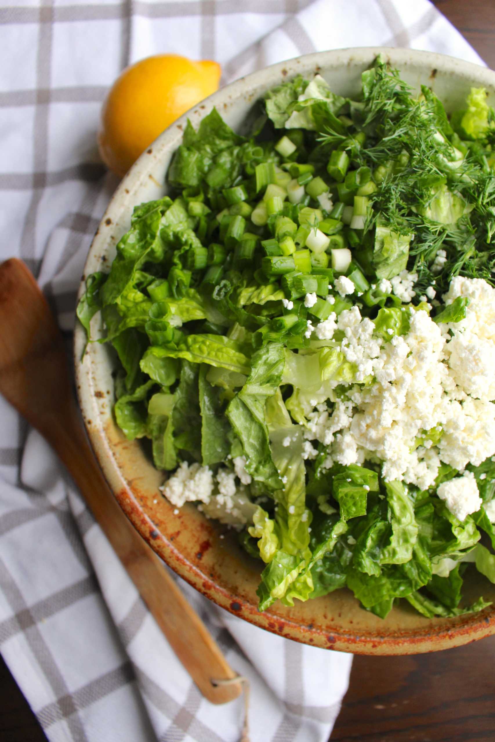 greek lettuce salad 5-min
