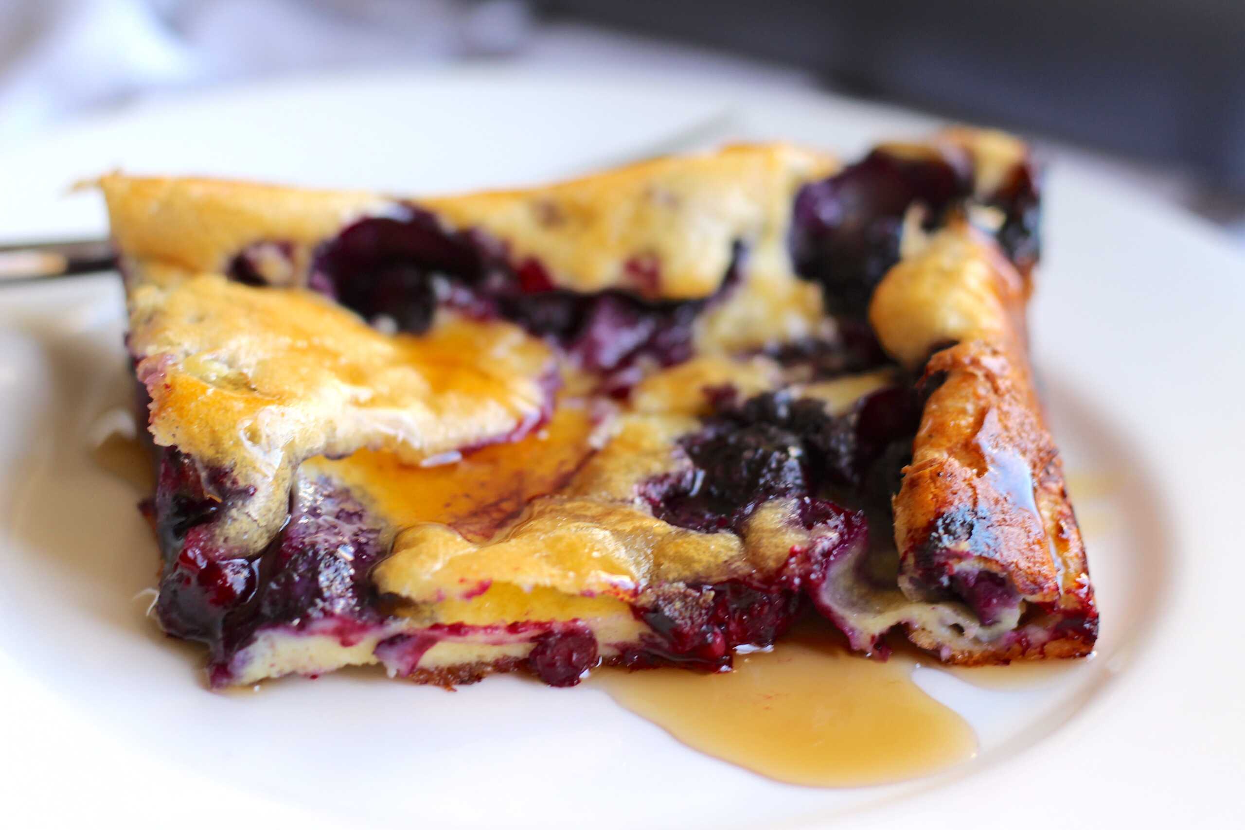 blueberry dutch baby 13-min