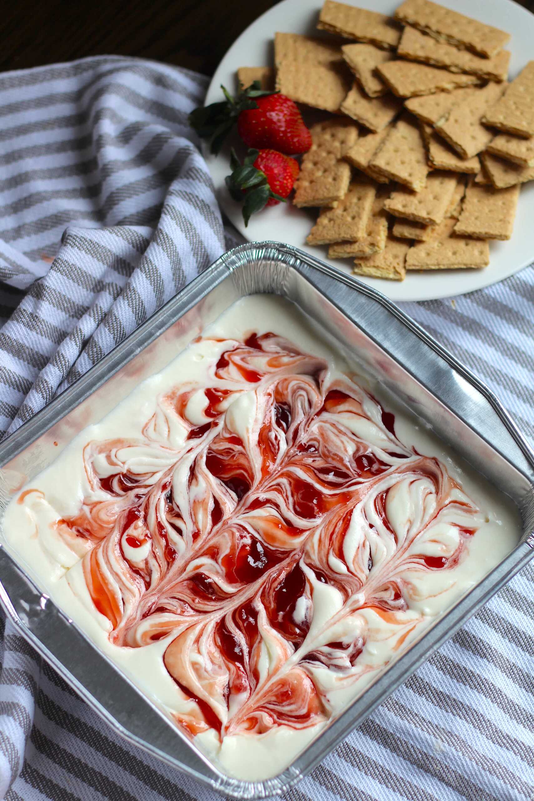 strawberry Cheesecake Dip 9-min