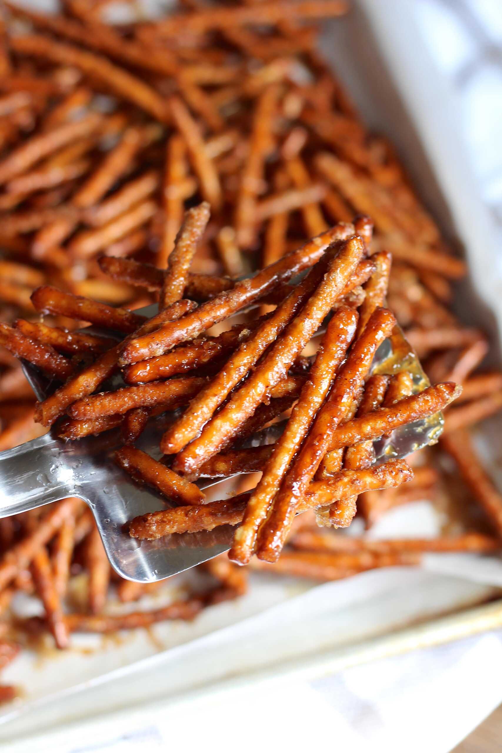 Cinnamon sugar pretzel sticks 6-min