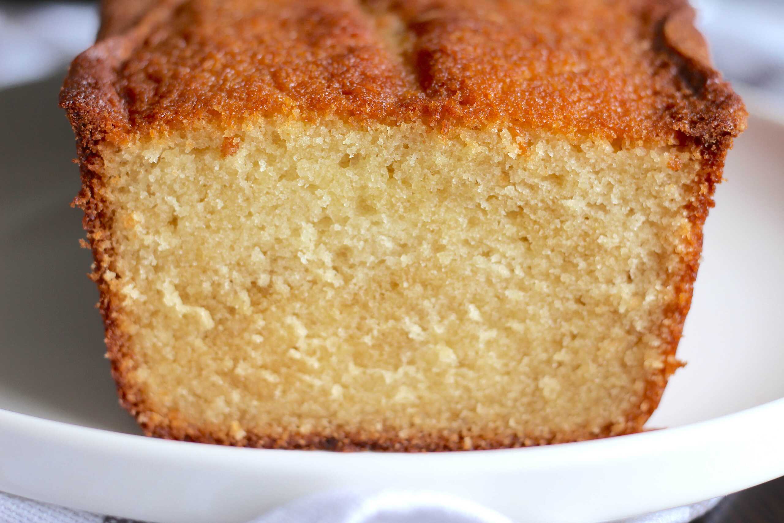 Lemon Yogurt Cake 4-min