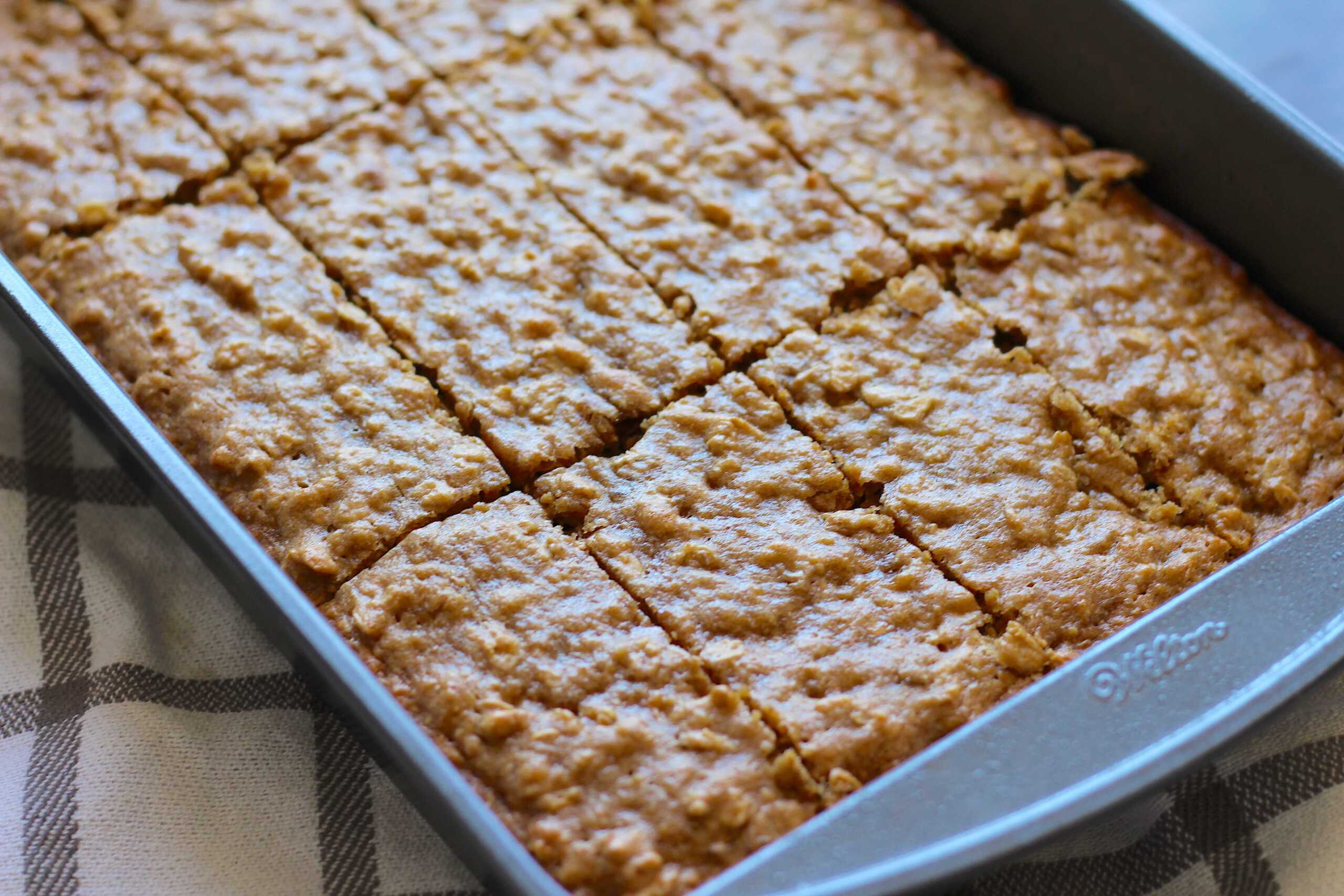 Breakfast blondies 5-min