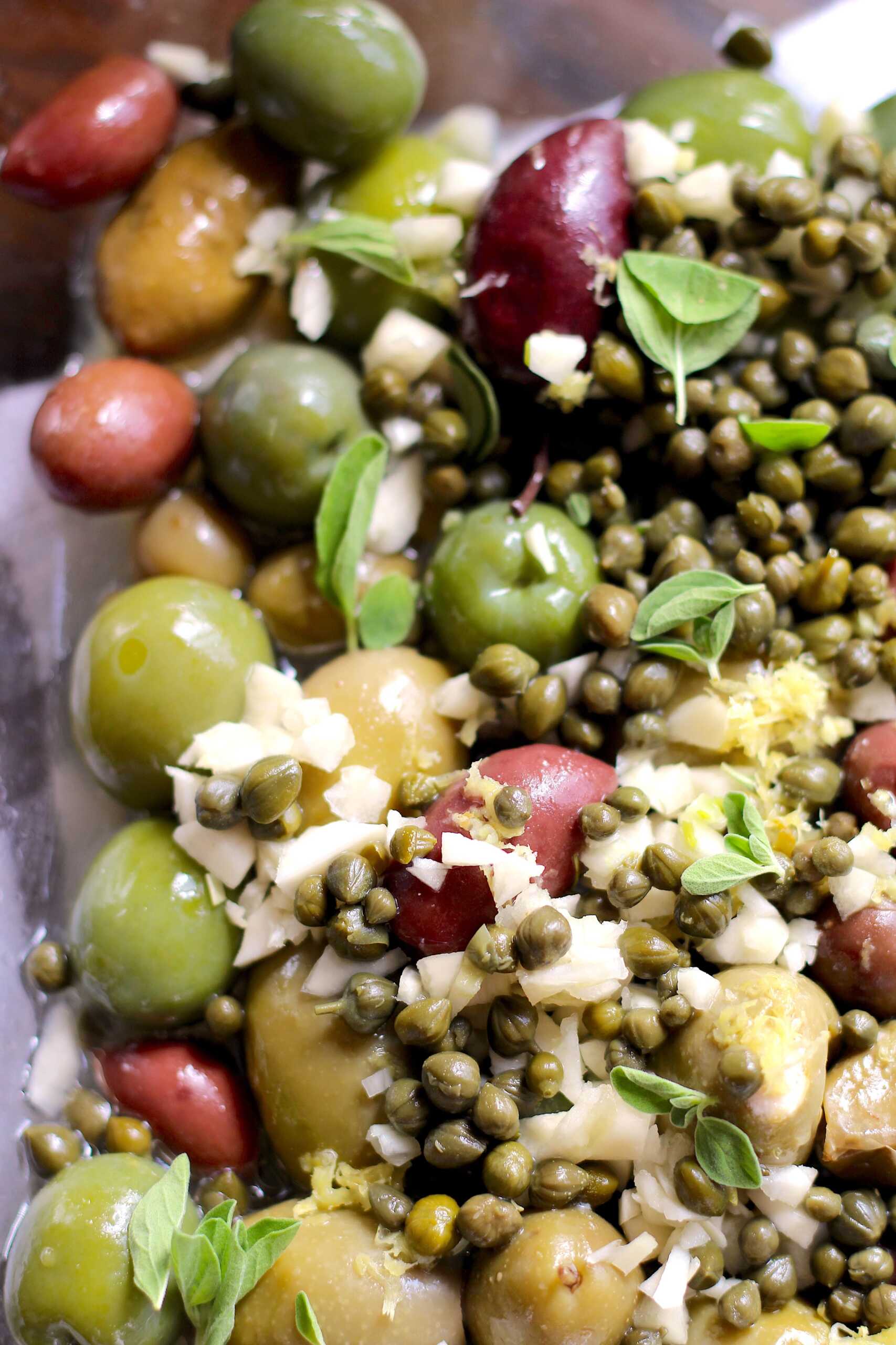 Garlic Roasted Olives 3-min