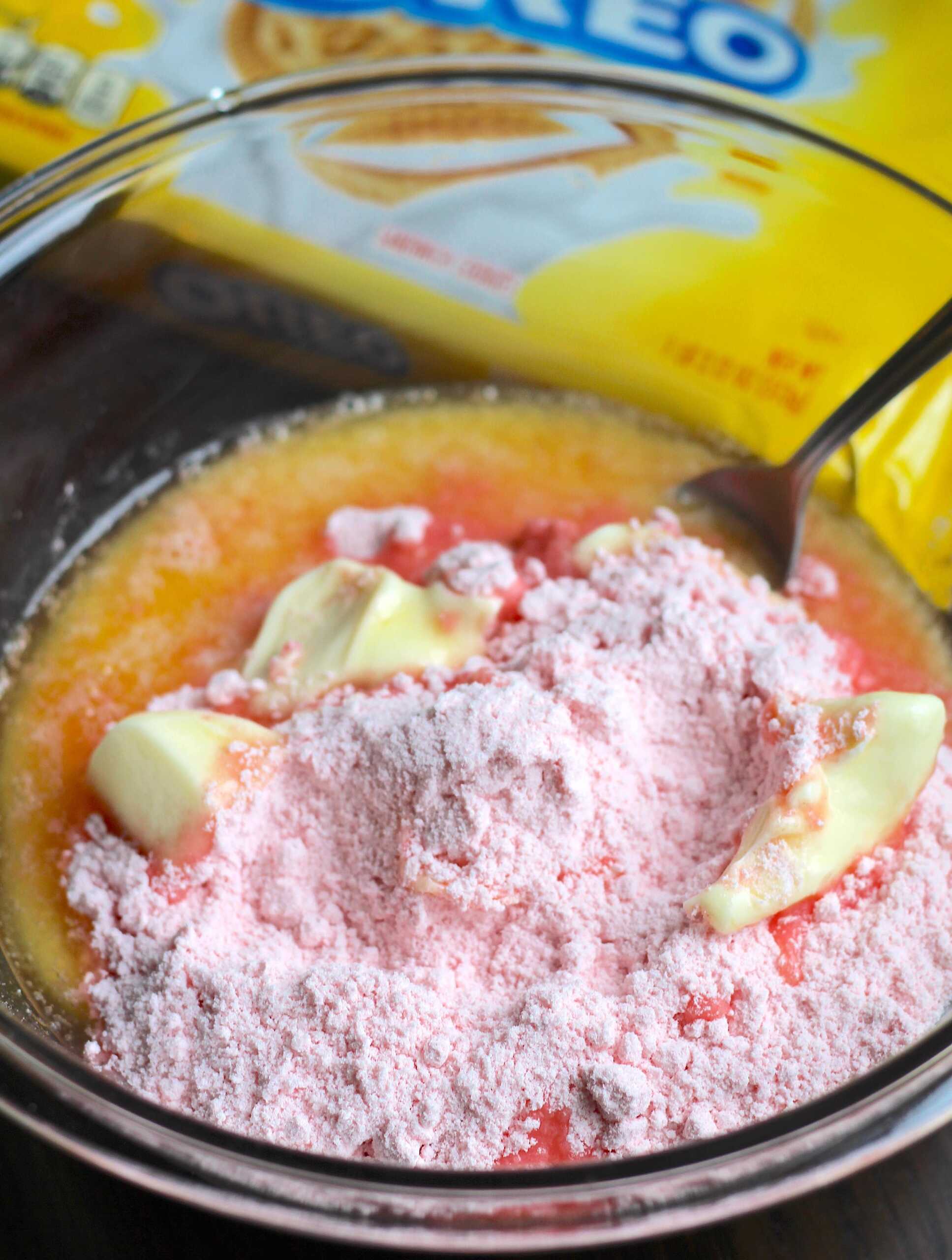 Strawberry Crunch Bars 2-min