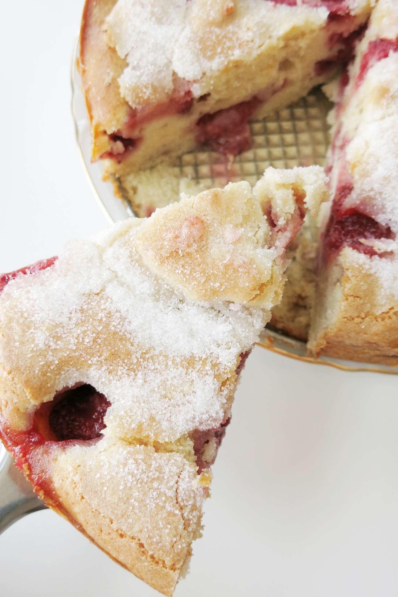 French Strawberry Cake