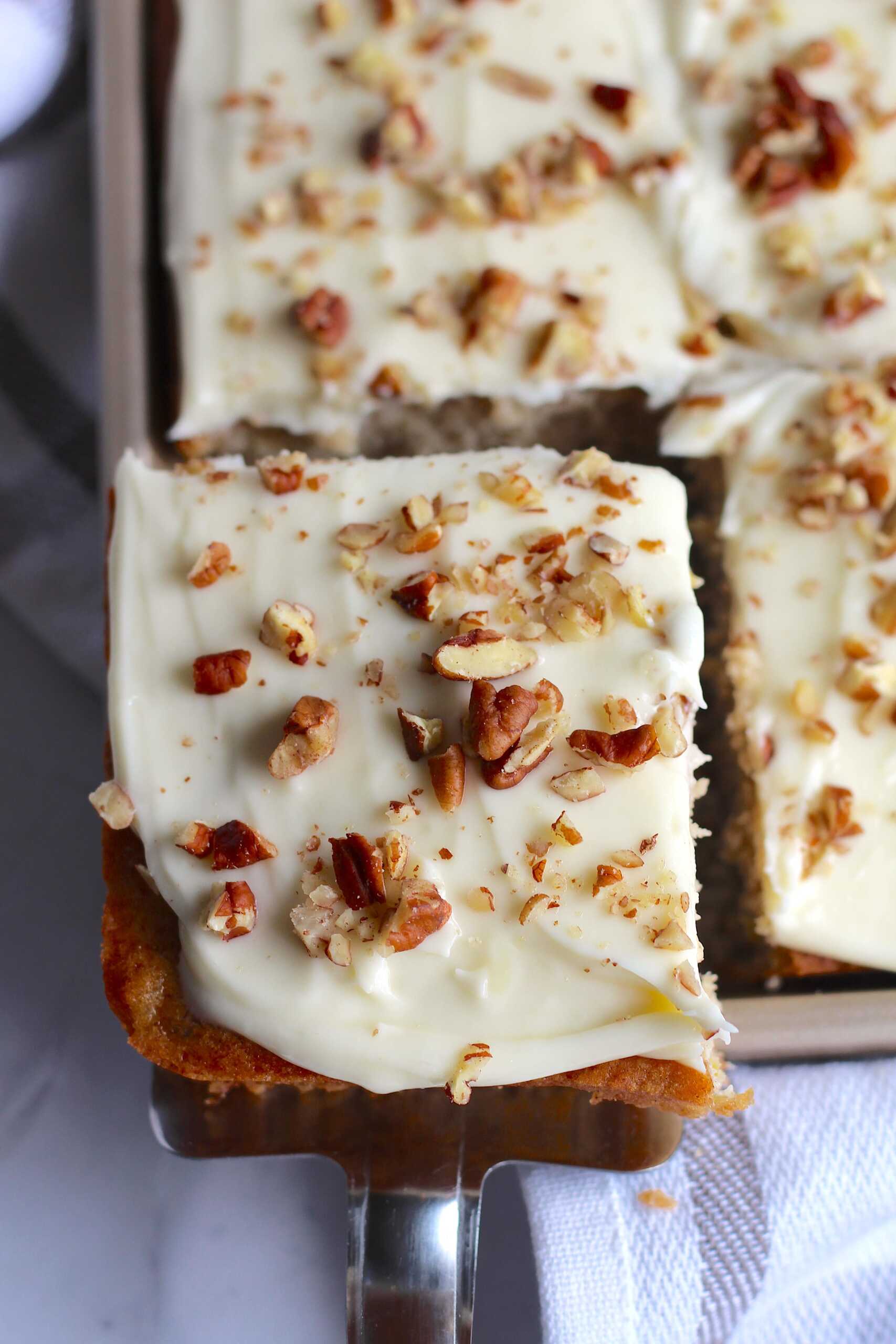 Hummingbird sheet cake 10-min