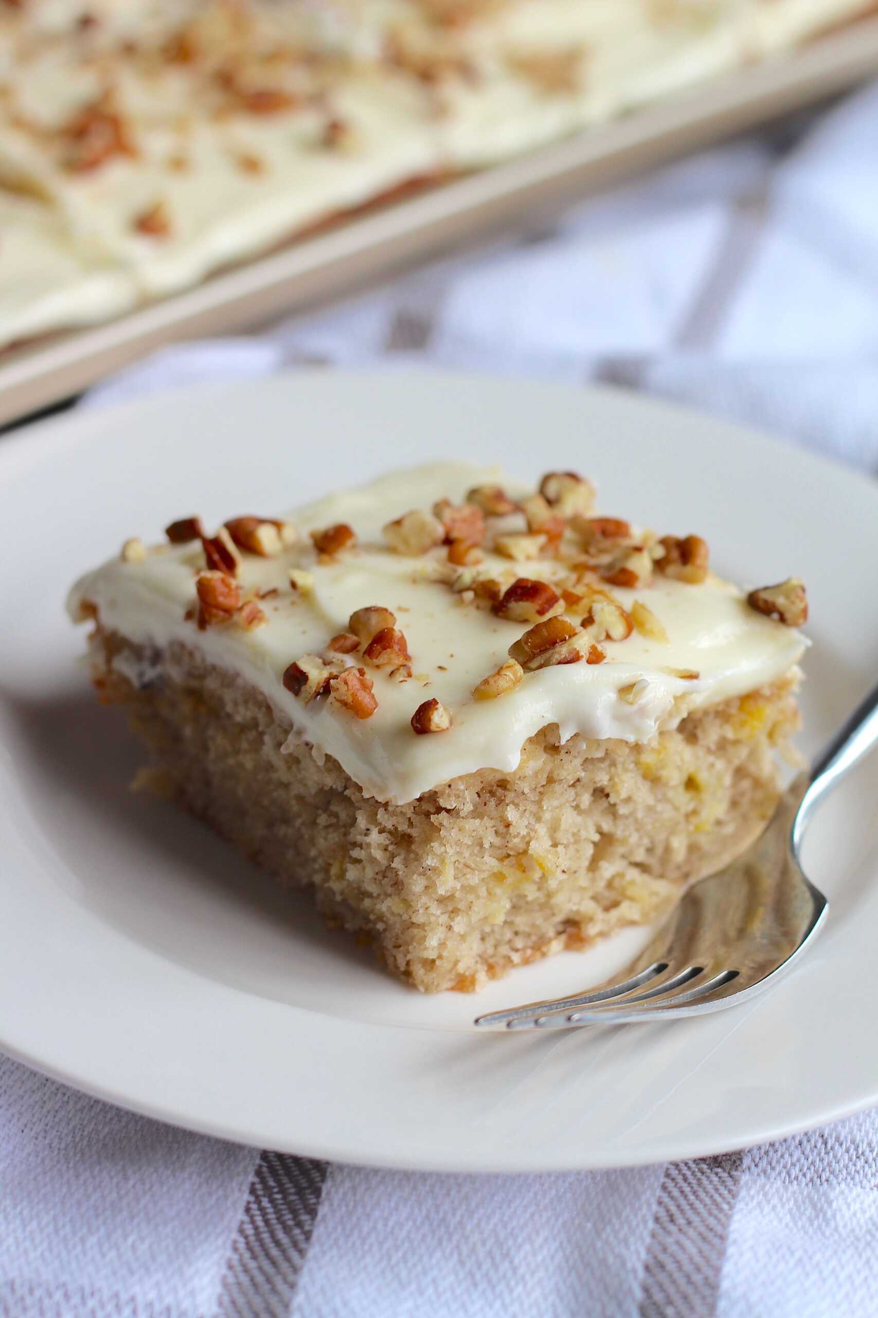 Hummingbird sheet cake 12-min