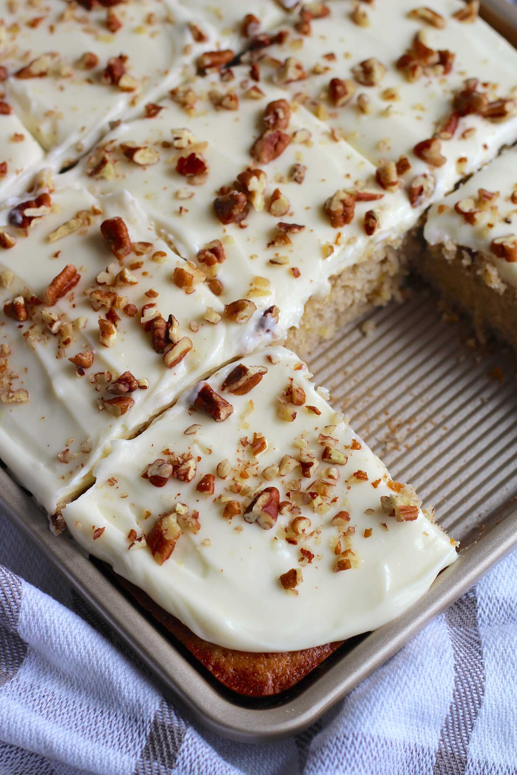 Hummingbird sheet cake 15-min