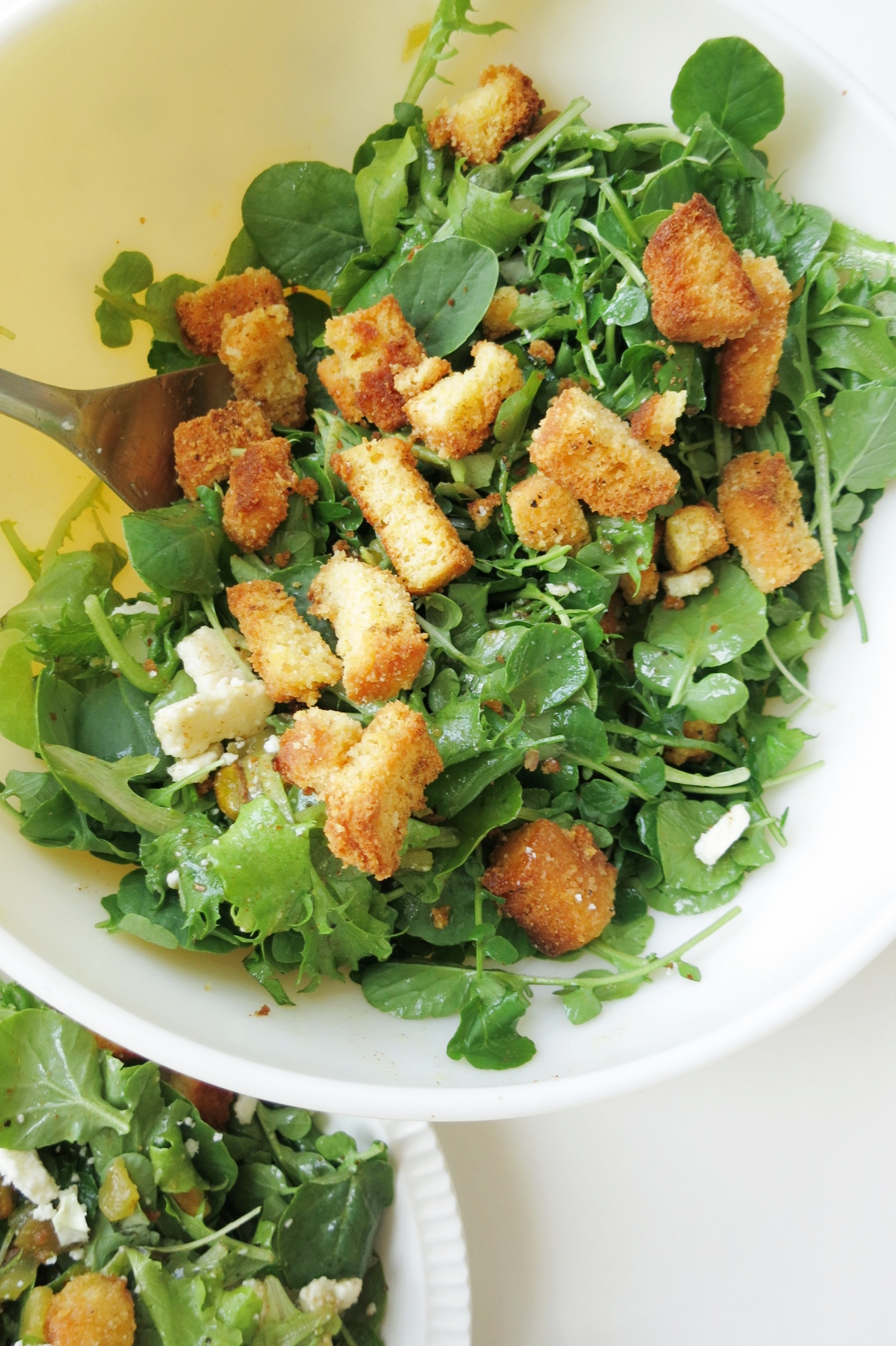 Southwestern Salad with Cornbread Croutons