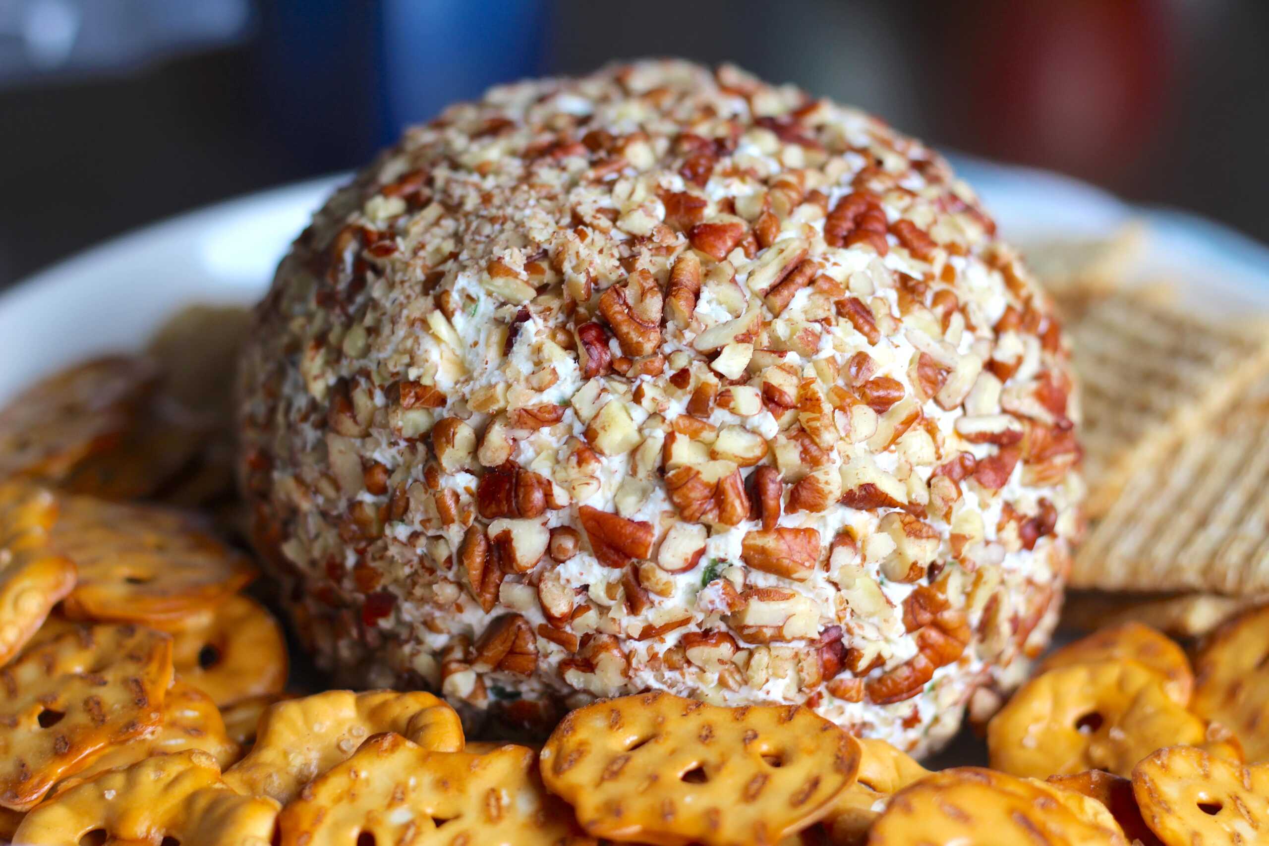 Pecan Bluecheese Ball 3-min