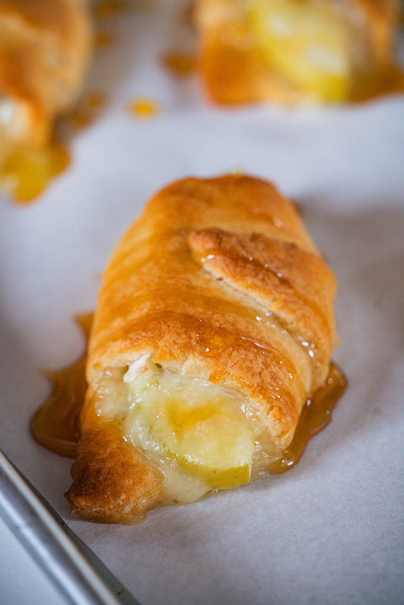 Apple and Brie Crescent Rolls Vert-12