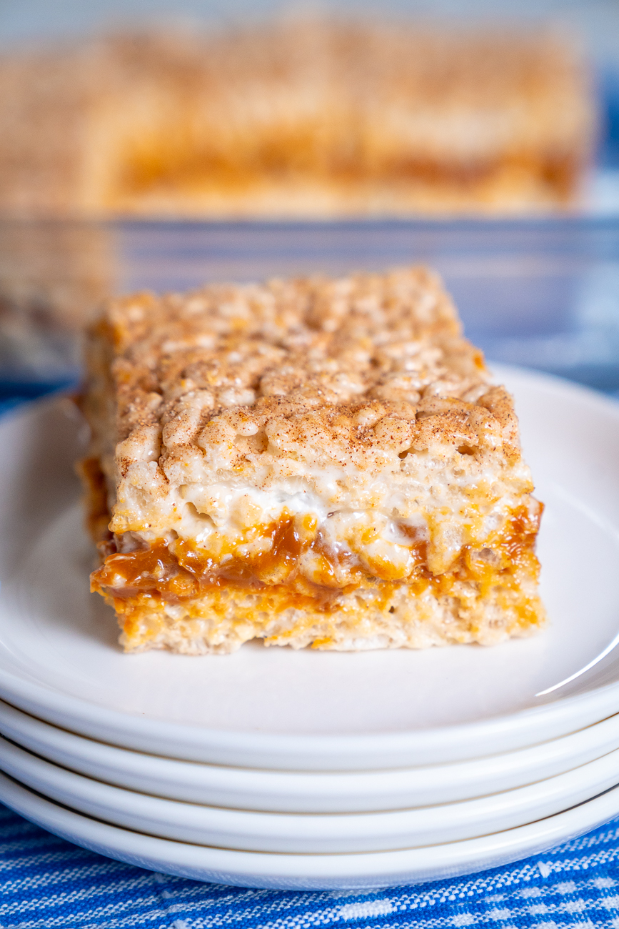 Dulce de Leche Rice Krispie Treats Vertical 16