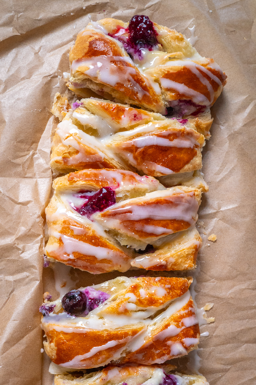 Blueberry Danish Vertical 24