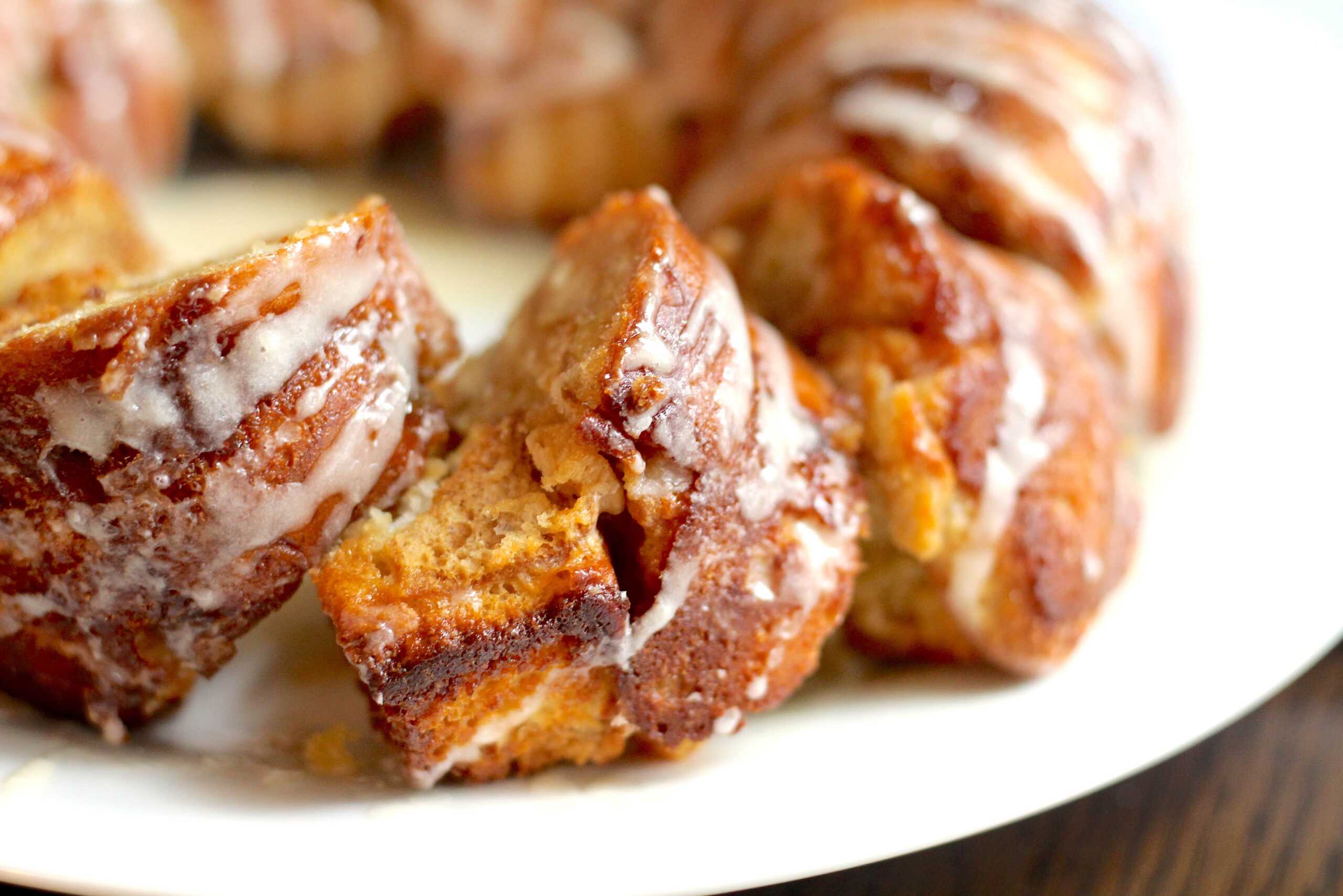 Hawaiian Roll Ring Cake 11-min