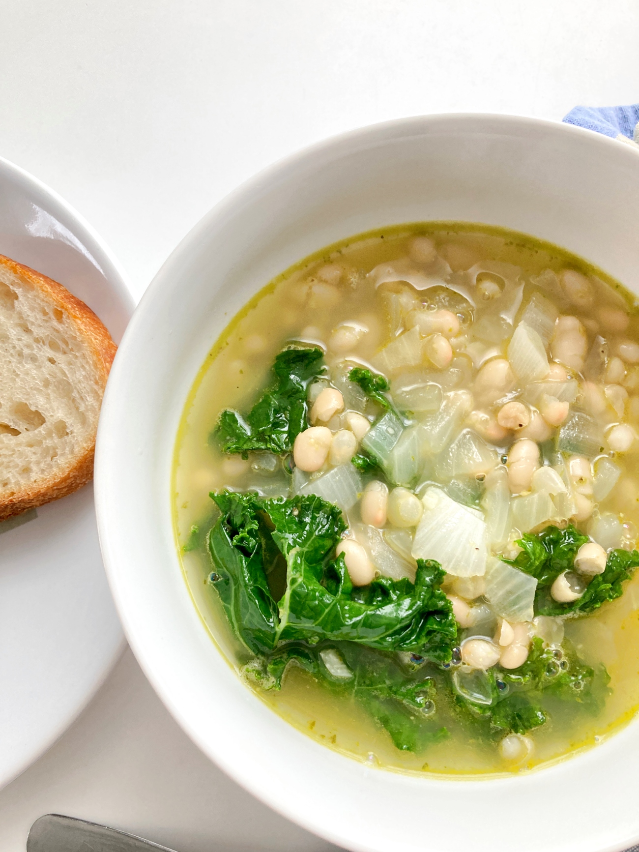 Pesto White Bean Soup

