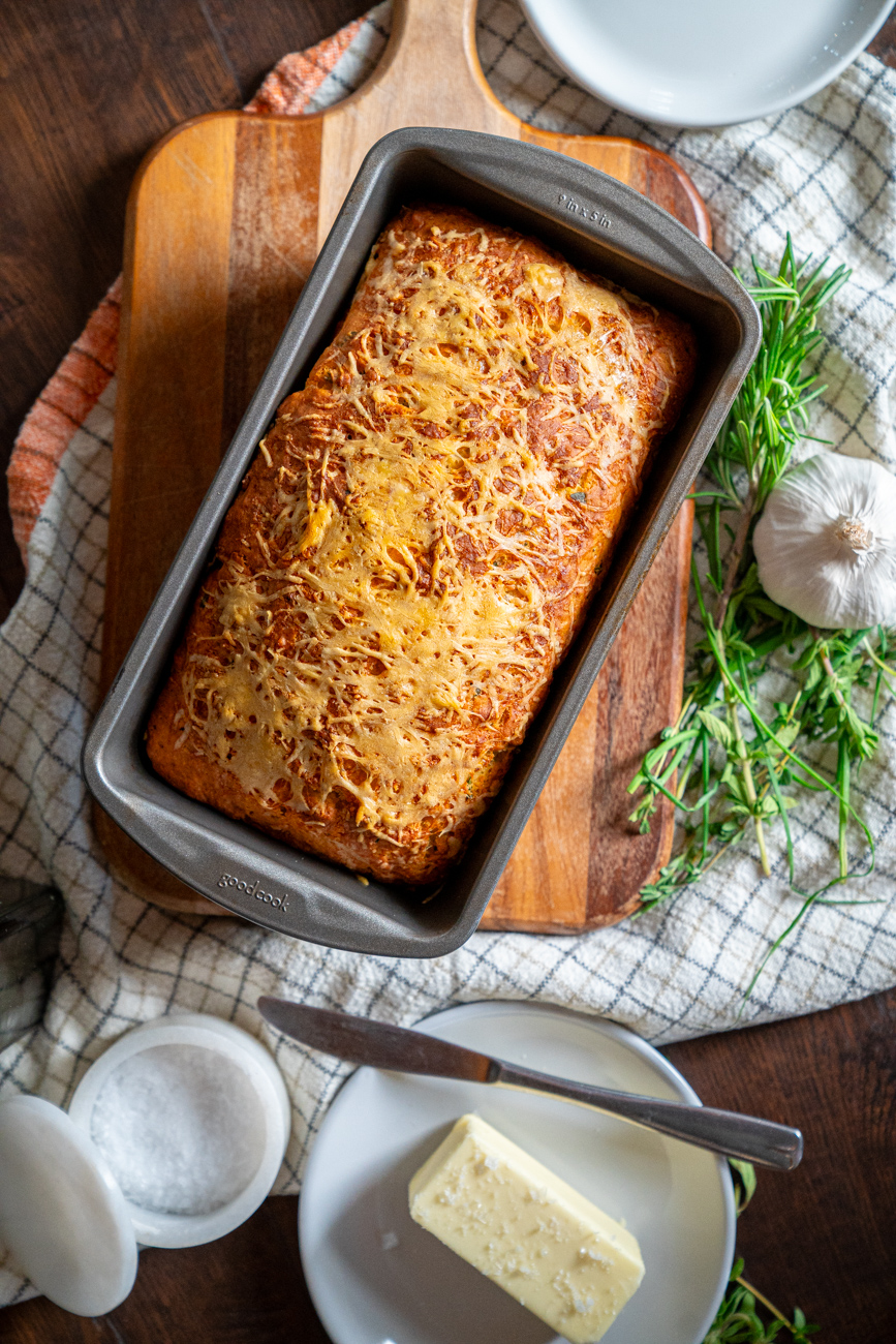 Herb & Garlic Bread Vertical 6