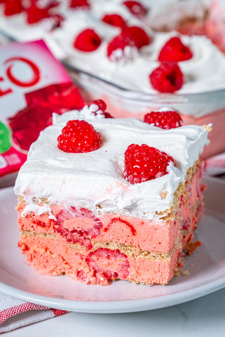 Raspbery Icebox Cake Vertical 23