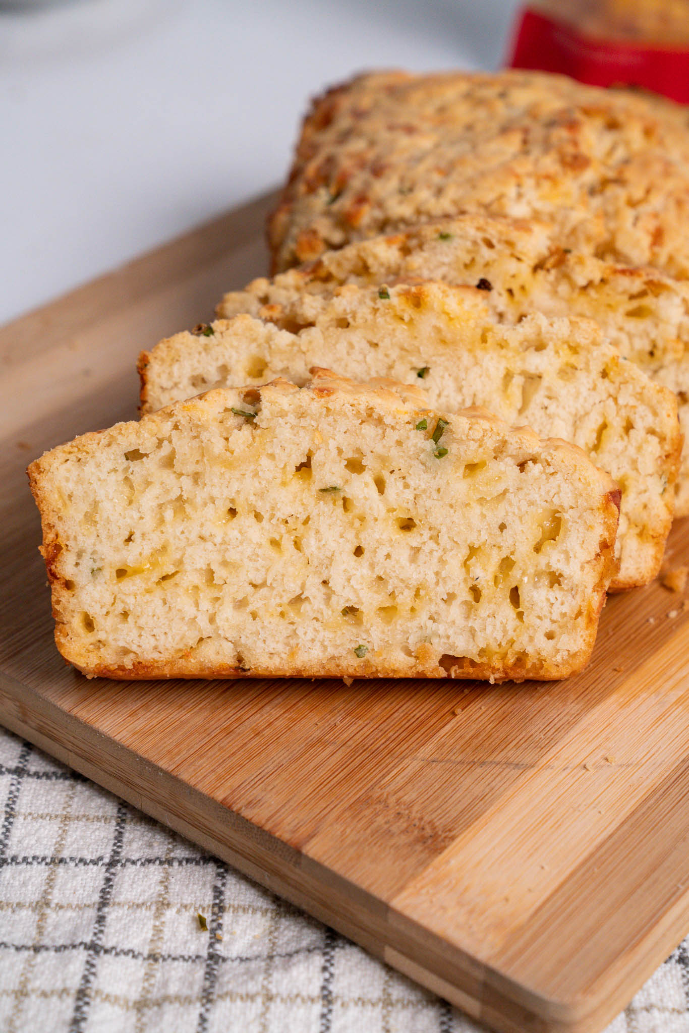 Beer Cheese Bread Vert-08