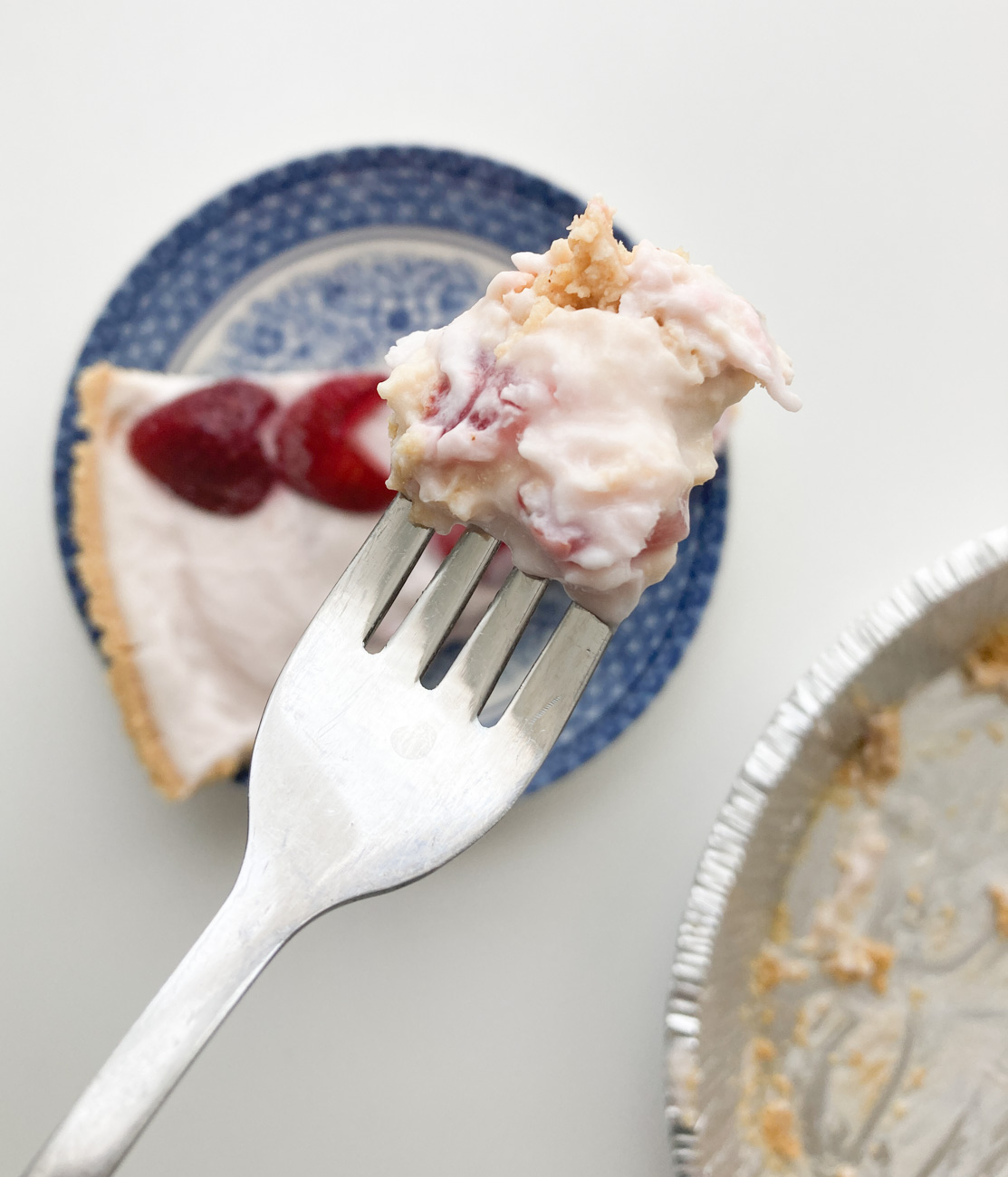 4-Ingredient Yogurt Pie