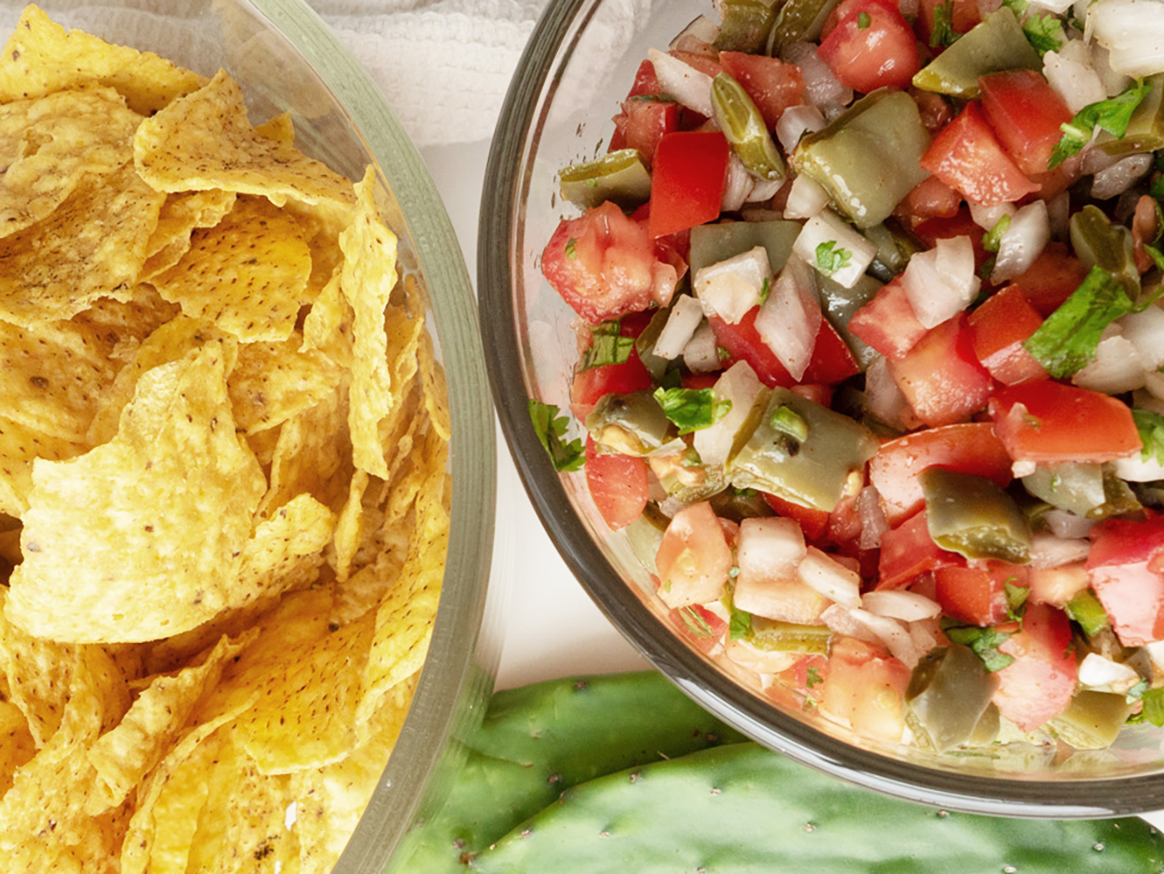 Nopales con Pico de Gallo