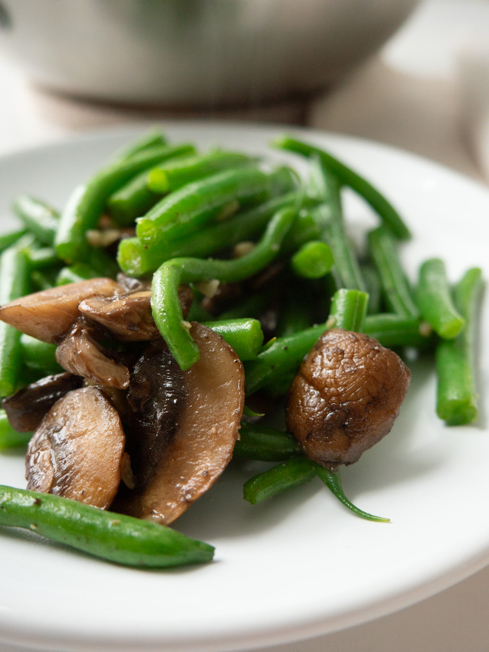 Sautéed Green Beans with Mushrooms