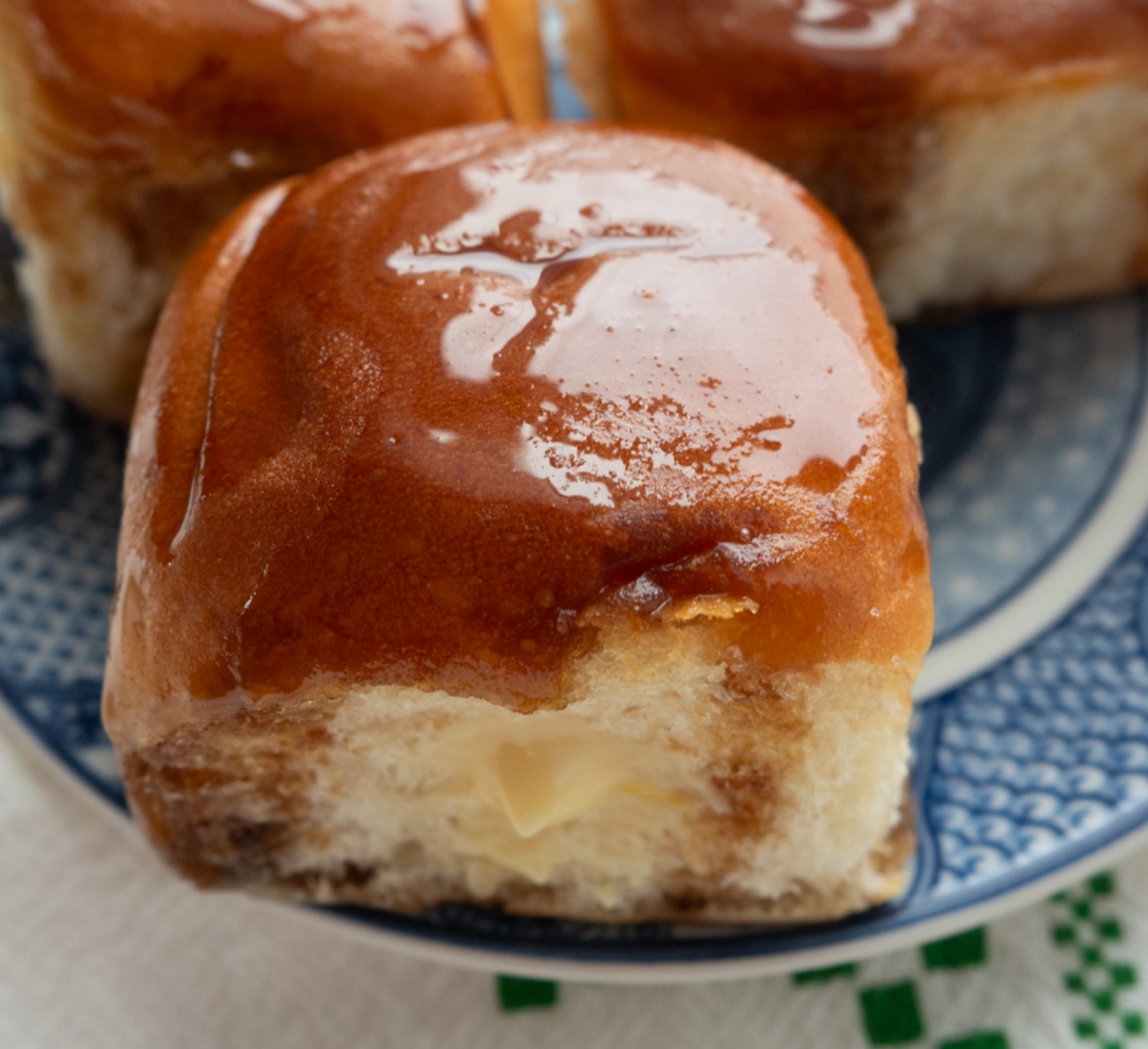 Lemon Creme Brulee Donut Rolls