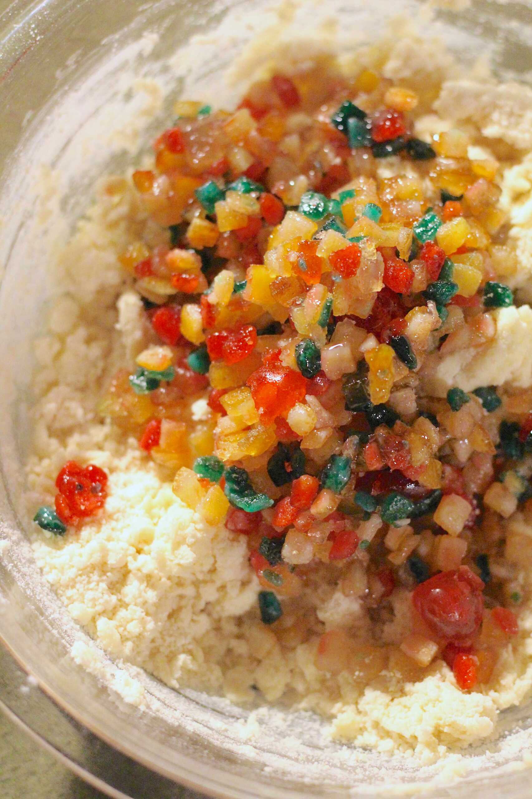 Fruitcake shortbread cookies 1