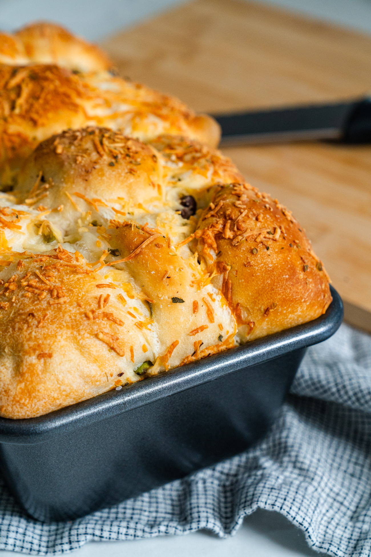 Dinner Roll Olive Bread Vertical 3