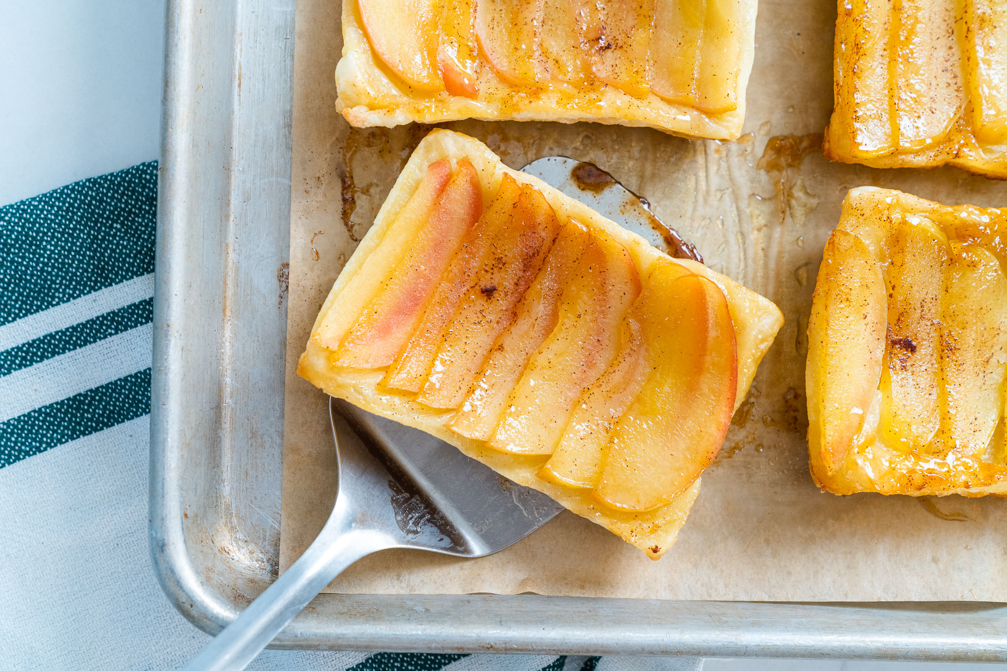 Upside Down Apple Tarts Hori-2