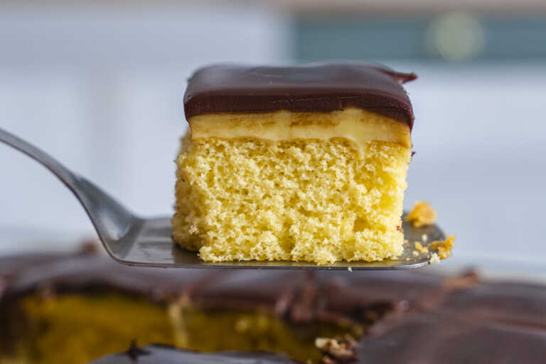 Boston Cream Sheet Cake